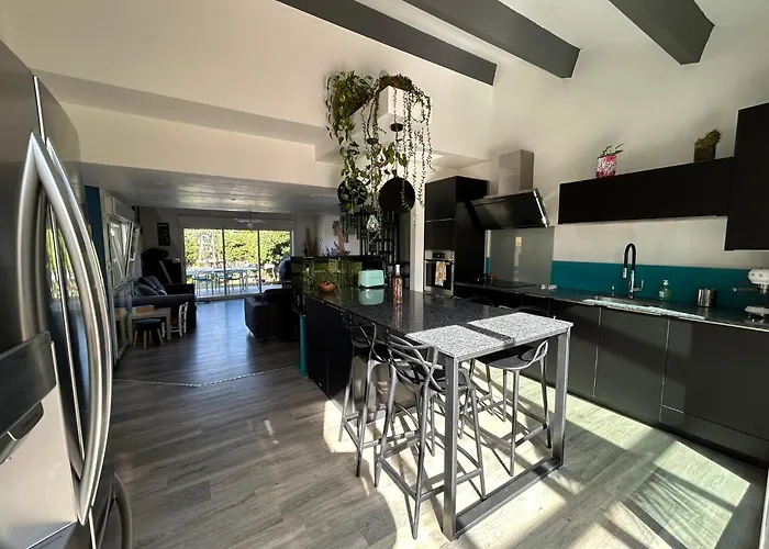 Carnon Moderne Et Climatisee A 250m Avec Piscine Ideal Pour Des Reussies Mauguio